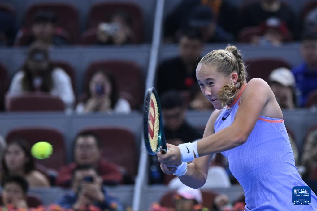 城防线的松 城防线的松